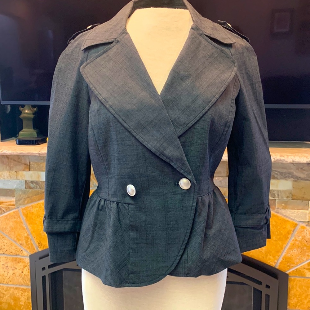 Professional short blazer perfect for work